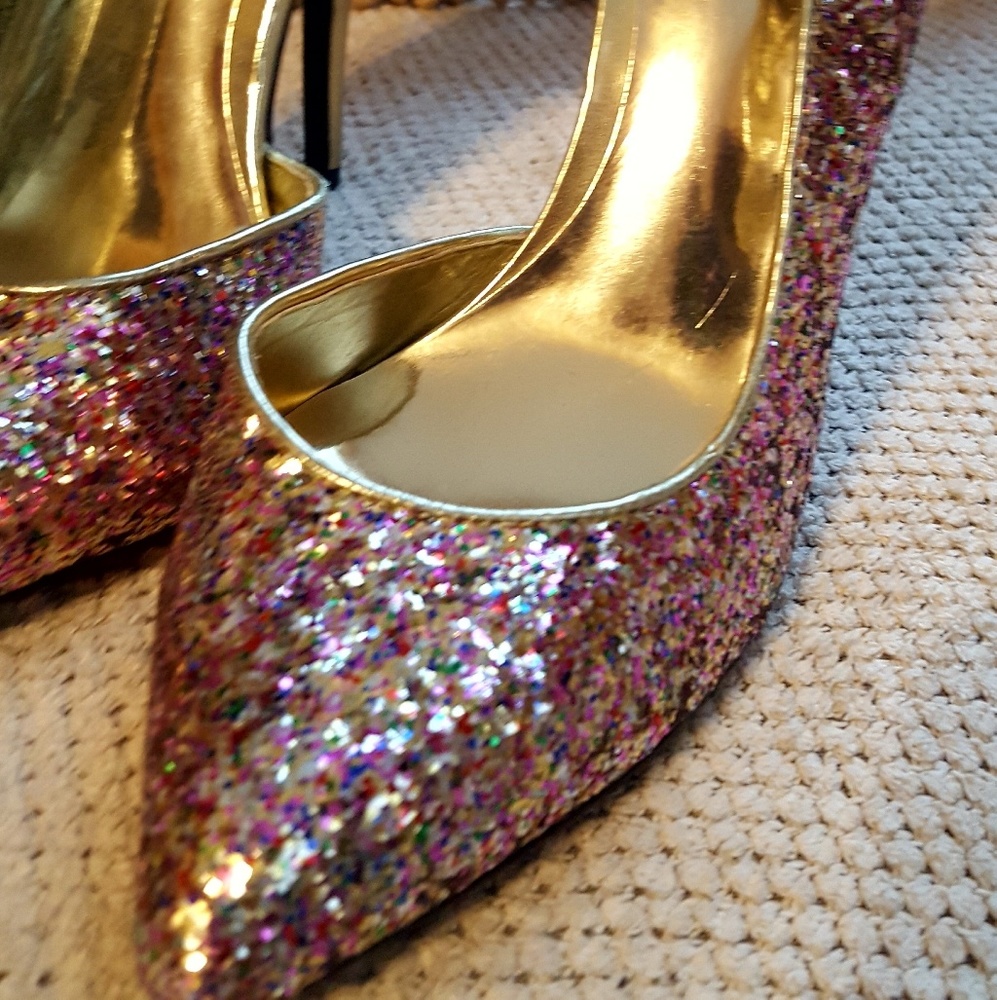 Carlos Sparkly 👠👠 - Picture 3 of 6